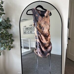 Tie-Dye Sleeveless Ruched Dress